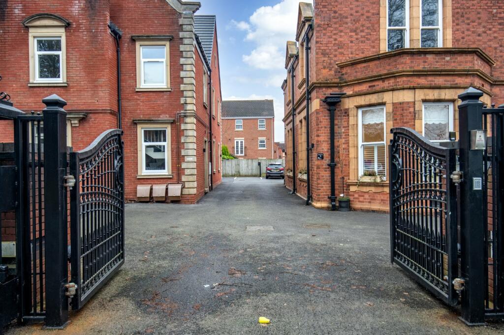 Additional property image - Barnsley Hall Road, Bromsgrove, Worcestershire, B61