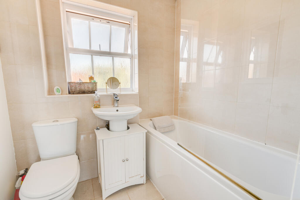 Additional property image - Scaife Road, Bromsgrove, Worcestershire, B60