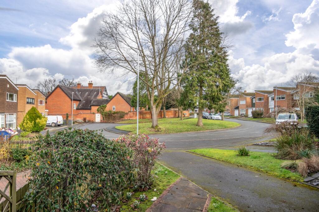 Additional property image - Warwick Hall Gardens, Bromsgrove, Worcestershire, B60