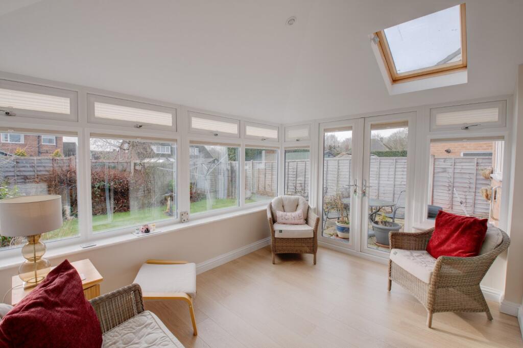 Additional property image - Warwick Hall Gardens, Bromsgrove, Worcestershire, B60