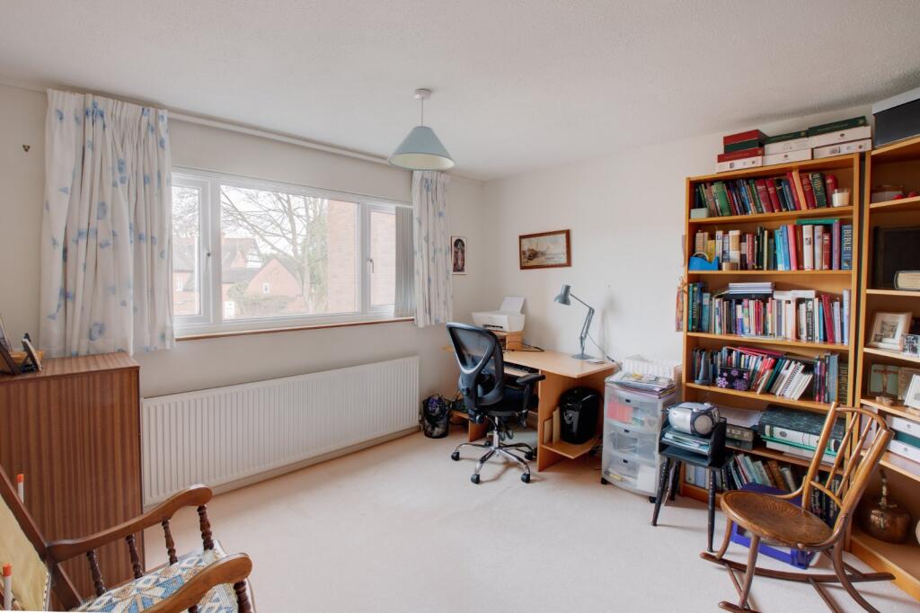 Additional property image - Warwick Hall Gardens, Bromsgrove, Worcestershire, B60