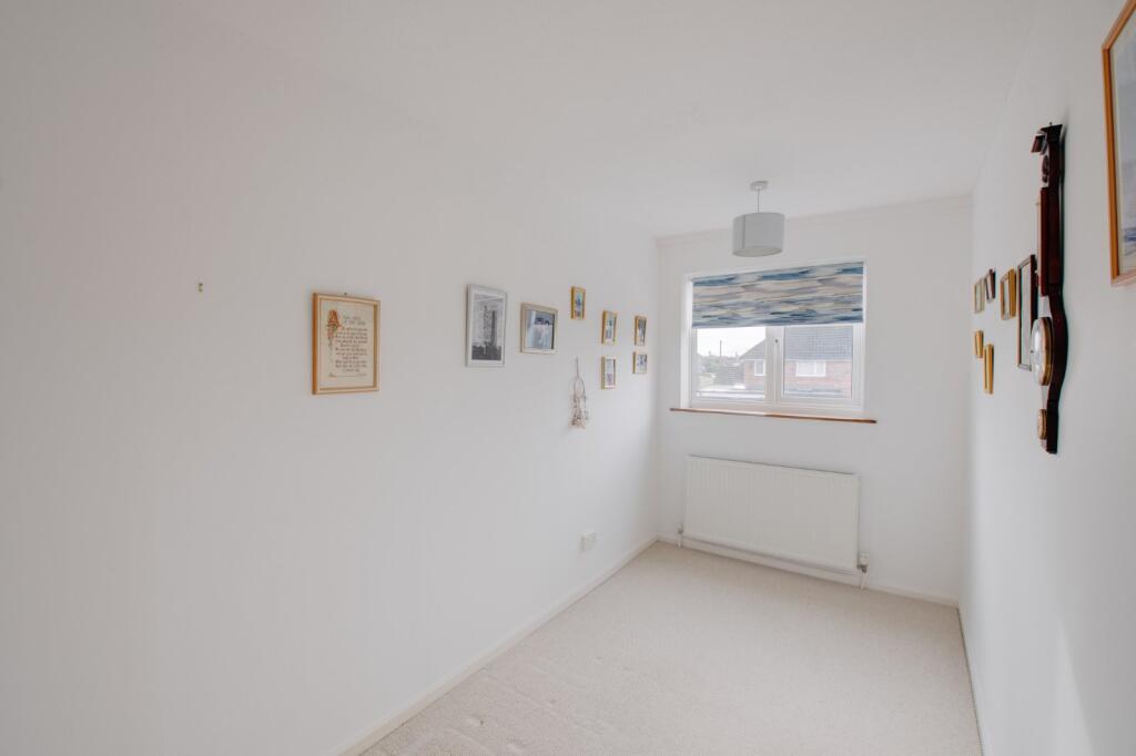 Additional property image - Warwick Hall Gardens, Bromsgrove, Worcestershire, B60
