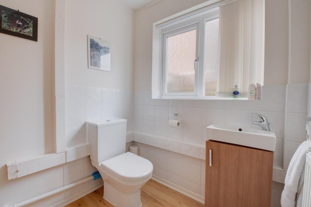 Additional property image - Warwick Hall Gardens, Bromsgrove, Worcestershire, B60