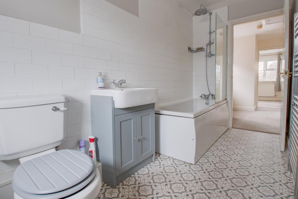 Additional property image - Stourbridge Road, Catshill, Bromsgrove, Worcestershire, B61