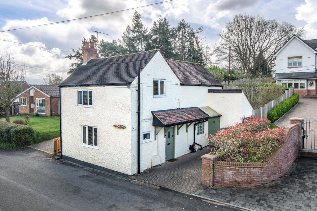 Main image of property: Dodford Road, Bournheath, Bromsgrove, Worcestershire, B61