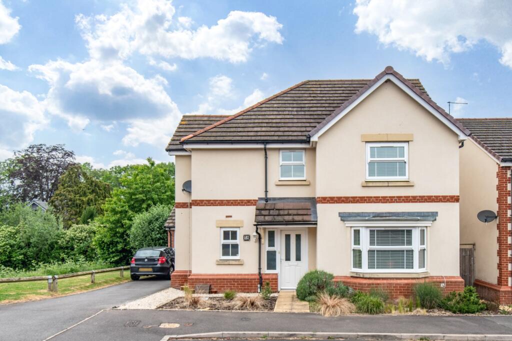 4 bedroom detached house
