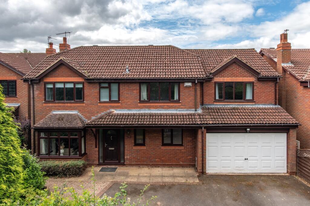 Main image of property: Dark Lane, Stoke Heath, Bromsgrove, Worcestershire, B60