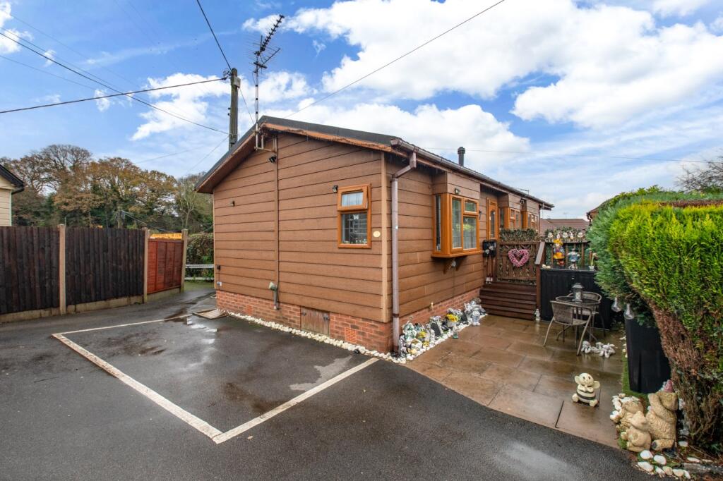 Main image of property: The Glen, Linthurst Newtown, Blackwell, Bromsgrove, B60