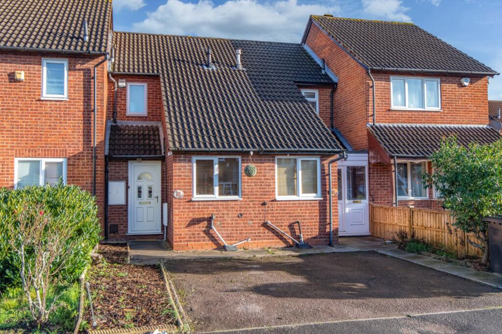 Main image of property: Mayfield Close, Catshill, Bromsgrove, Worcestershire, B61