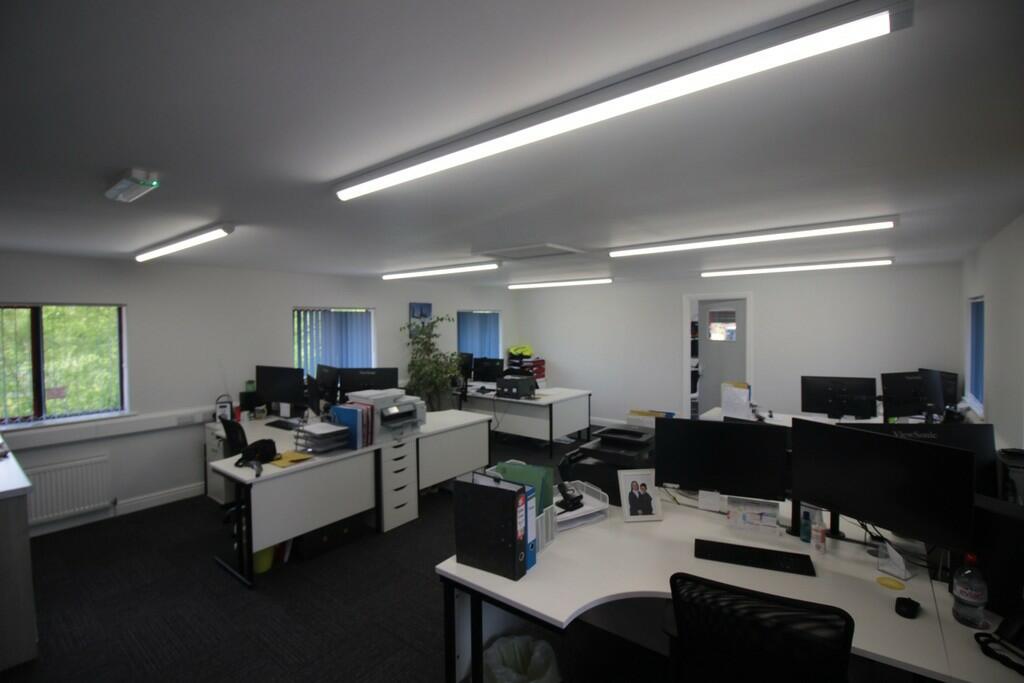 Commercial property to lease in Unit 7, North Anston Business Centre, Houghton Road, Rotherham