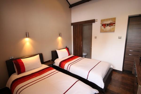 Additional property image - Yew Tree Cottage, Potters Hill, Bristol, BS40