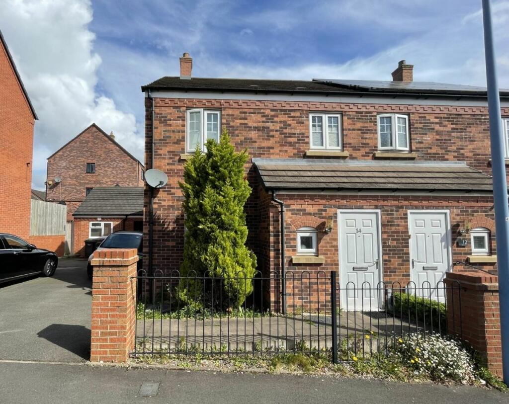 3 bedroom semidetached house for sale in Devey Road, Smethwick, B66