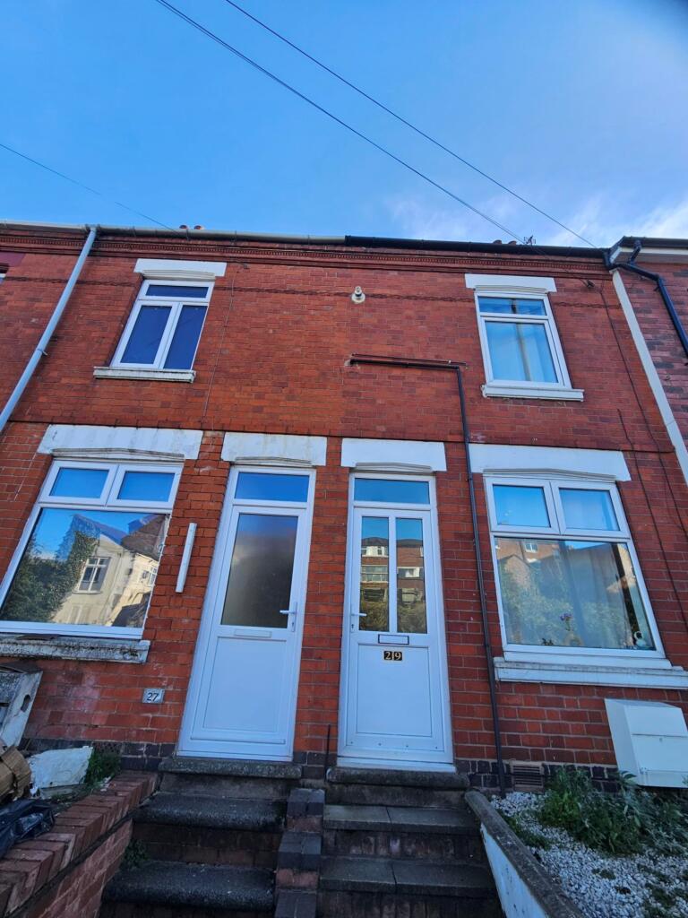 Main image of property: 27 Hearsall Lane, Coventry