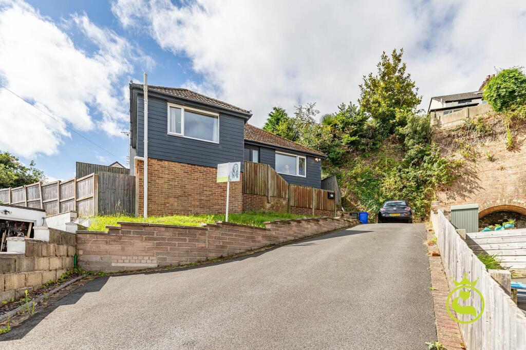 Additional property image - Yarmouth Close, Poole, BH12