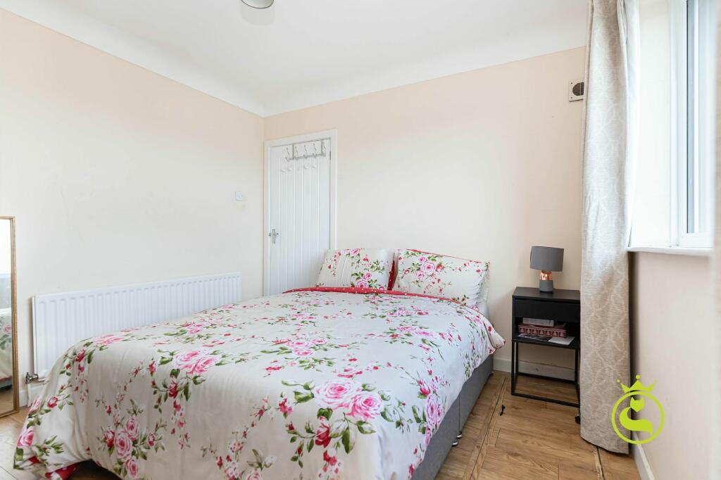 Additional property image - Yarmouth Close, Poole, BH12