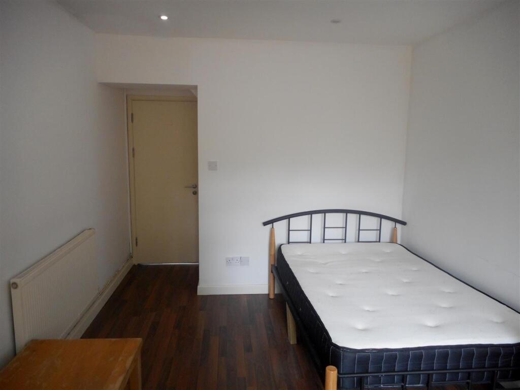 Additional property image - Gordon Road, Cardiff