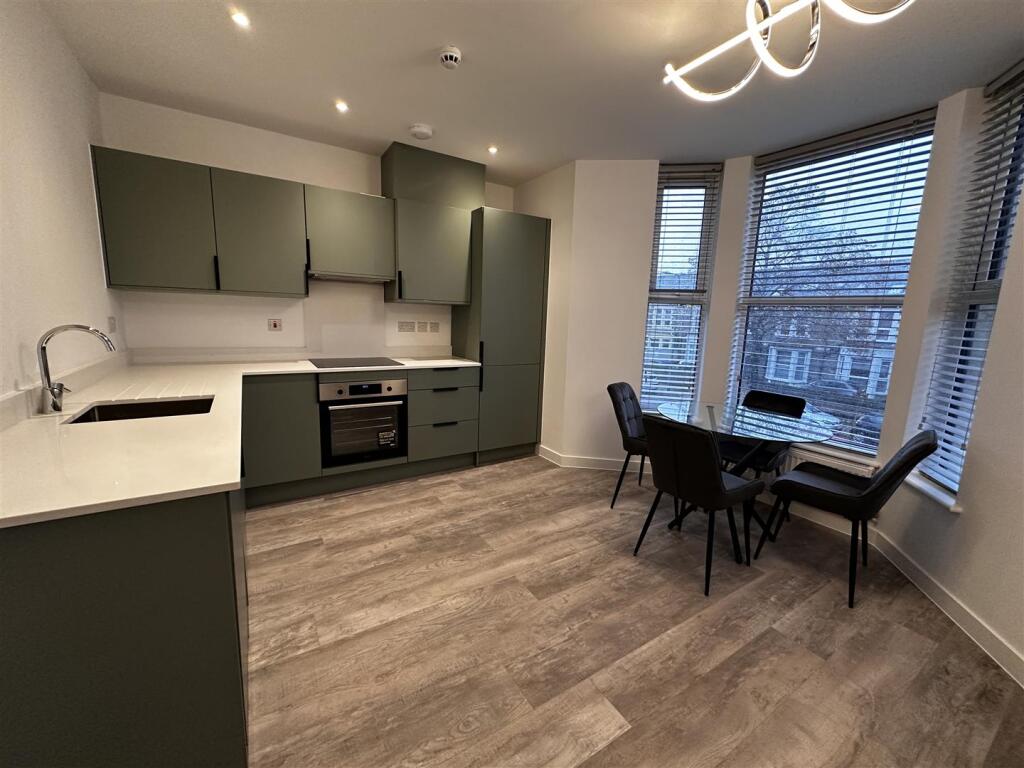 Main image of property: Flat 4, Richmond Road, Cardiff