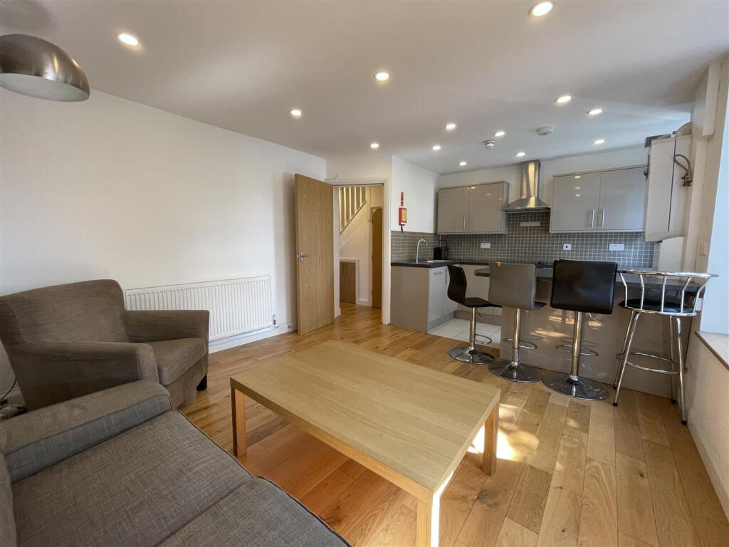 Main image of property: Richmond Road, Cardiff