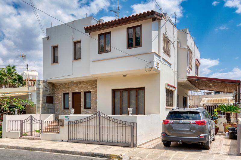 4 bedroom semi-detached house for sale in Chrysopolitissa, Larnaca, Cyprus