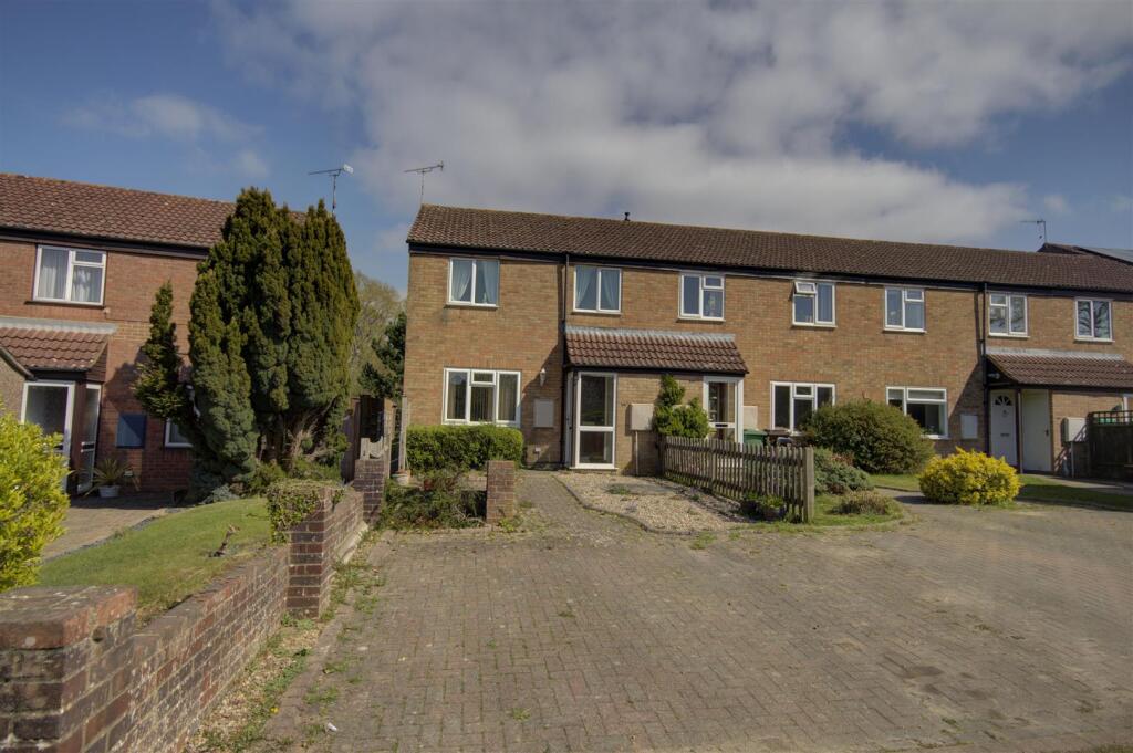 Main image of property: Hawkenbury Close, Tunbridge Wells