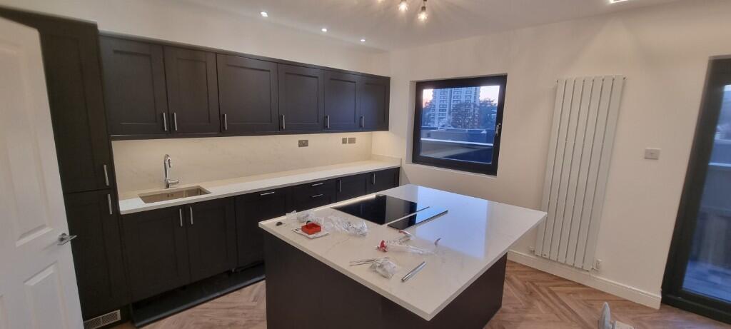 Main image of property: South End, Croydon, CR0