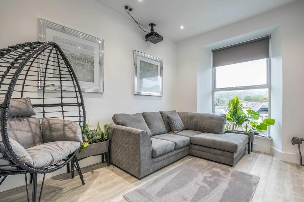 Main image of property: 1a Lake Road, Ambleside