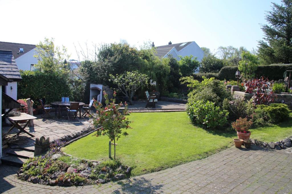 2 bedroom cottage for sale in Llanrhidian, Swansea, SA3