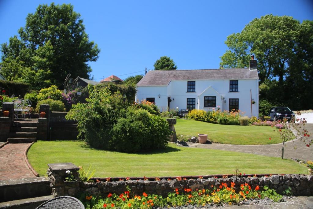 2 bedroom cottage for sale in Llanrhidian, Swansea, SA3