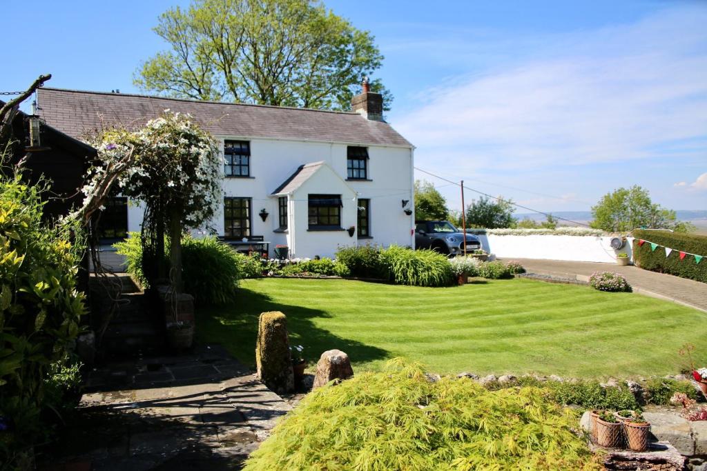 2 bedroom cottage for sale in Llanrhidian, Swansea, SA3