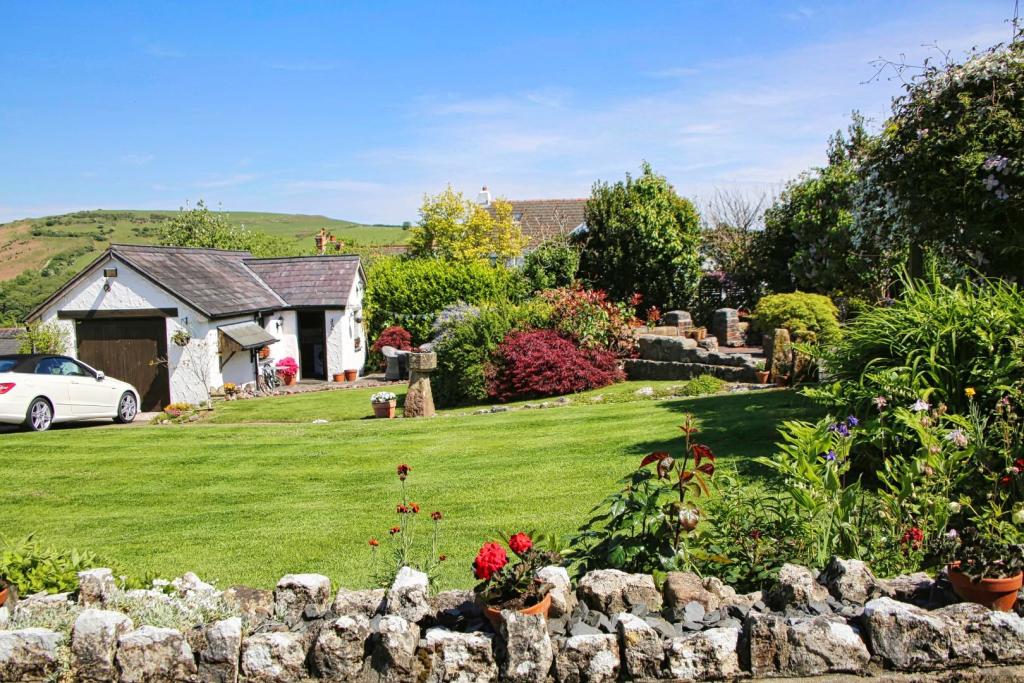 2 bedroom cottage for sale in Llanrhidian, Swansea, SA3