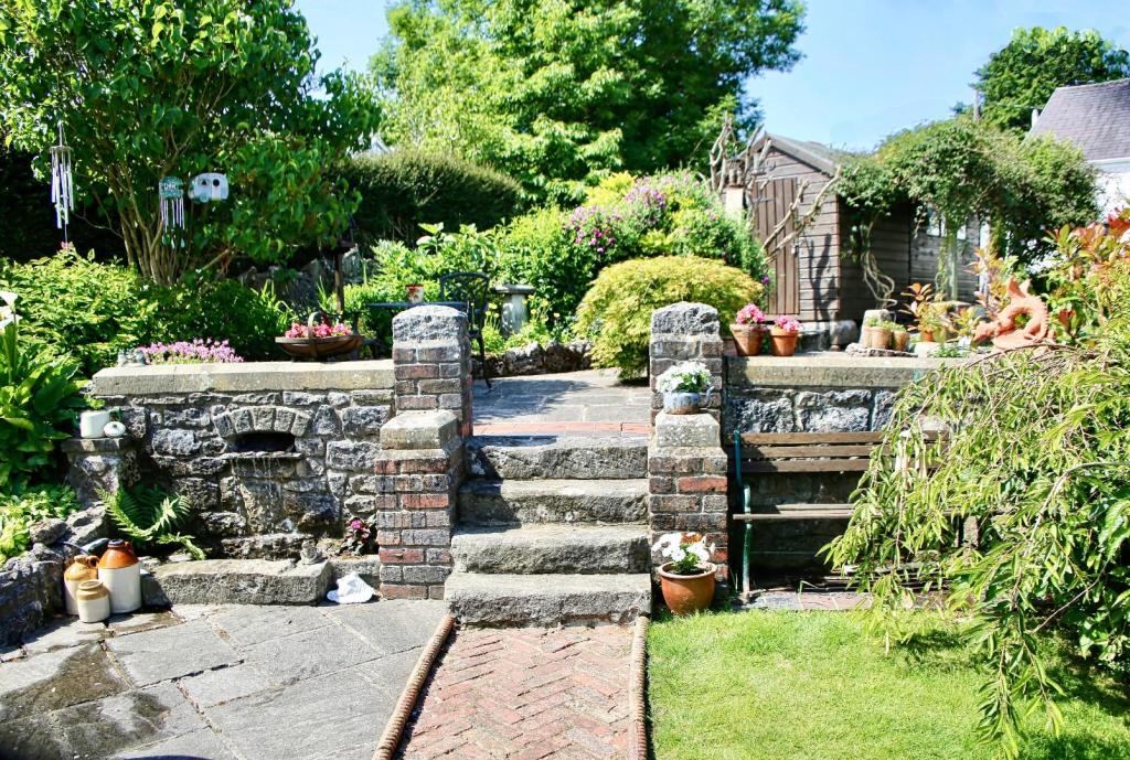 2 bedroom cottage for sale in Llanrhidian, Swansea, SA3