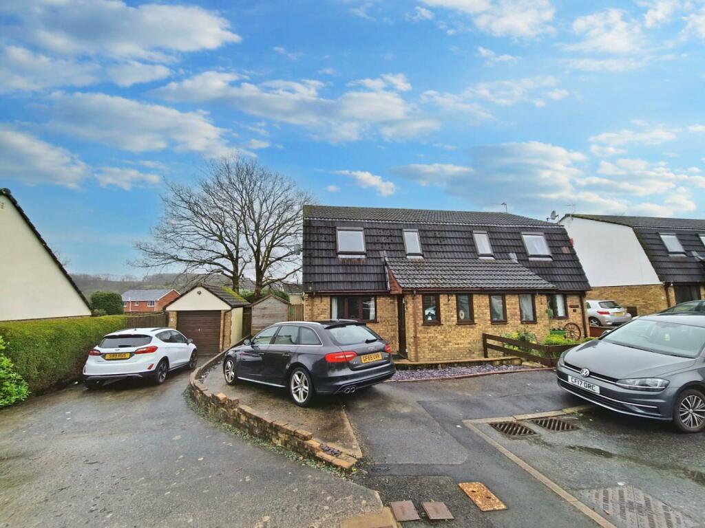 3 bedroom semidetached house for sale in Gregory Close, Pencoed