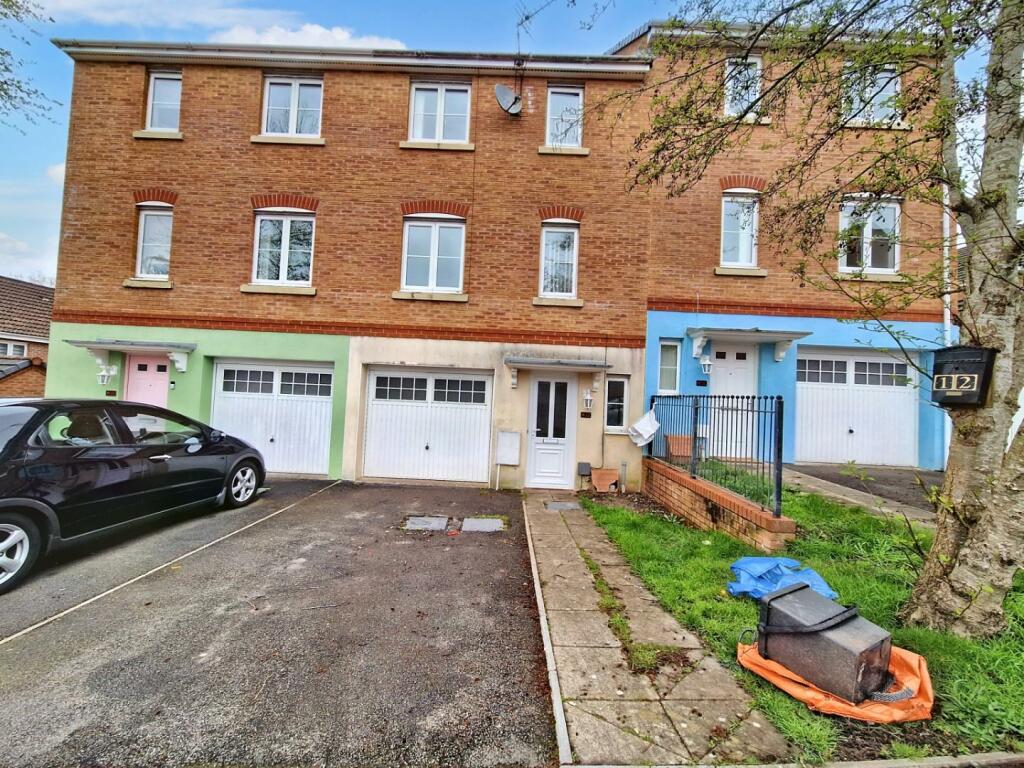 3 bedroom house for sale in Underwood Place, Brackla, Bridgend, CF31