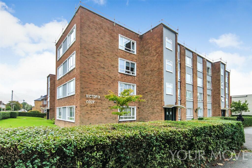 2 bedroom flat for sale in Victoria Court, Victoria Road, Romford, RM1