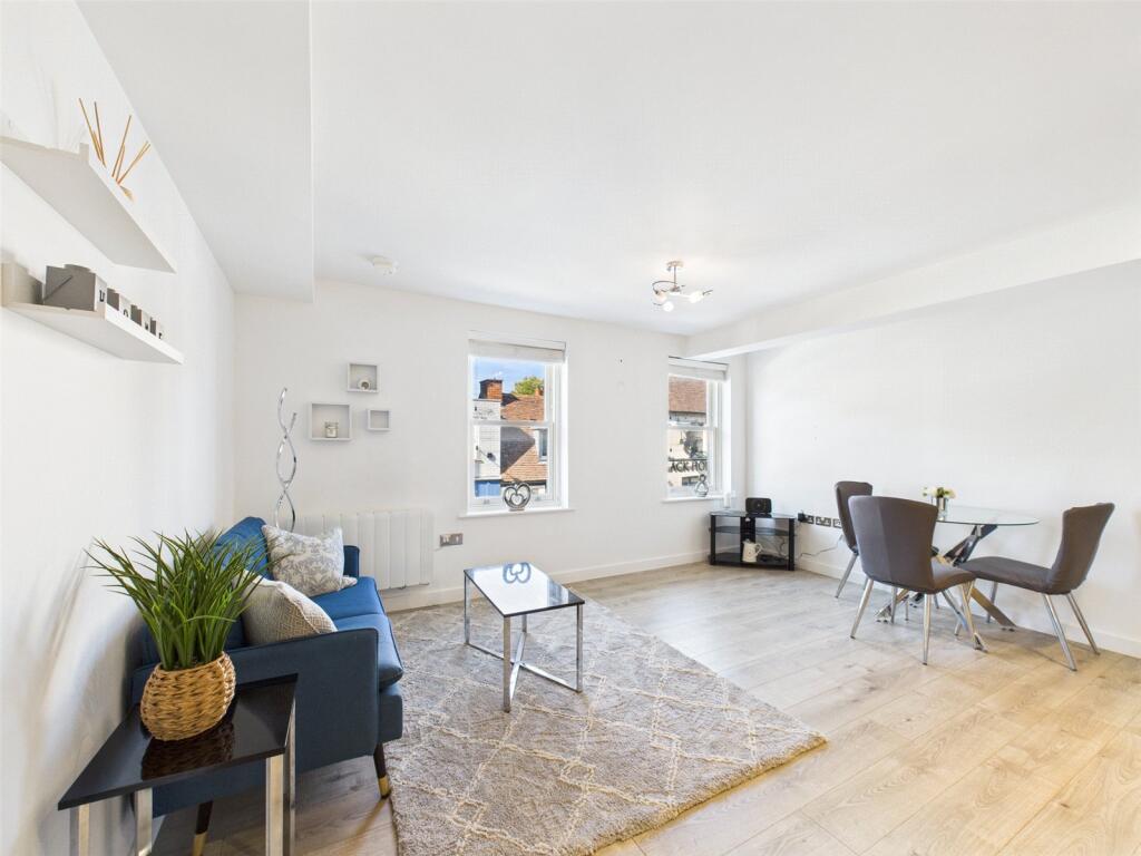 Main image of property: Moulsham Street, Chelmsford, Essex, CM2