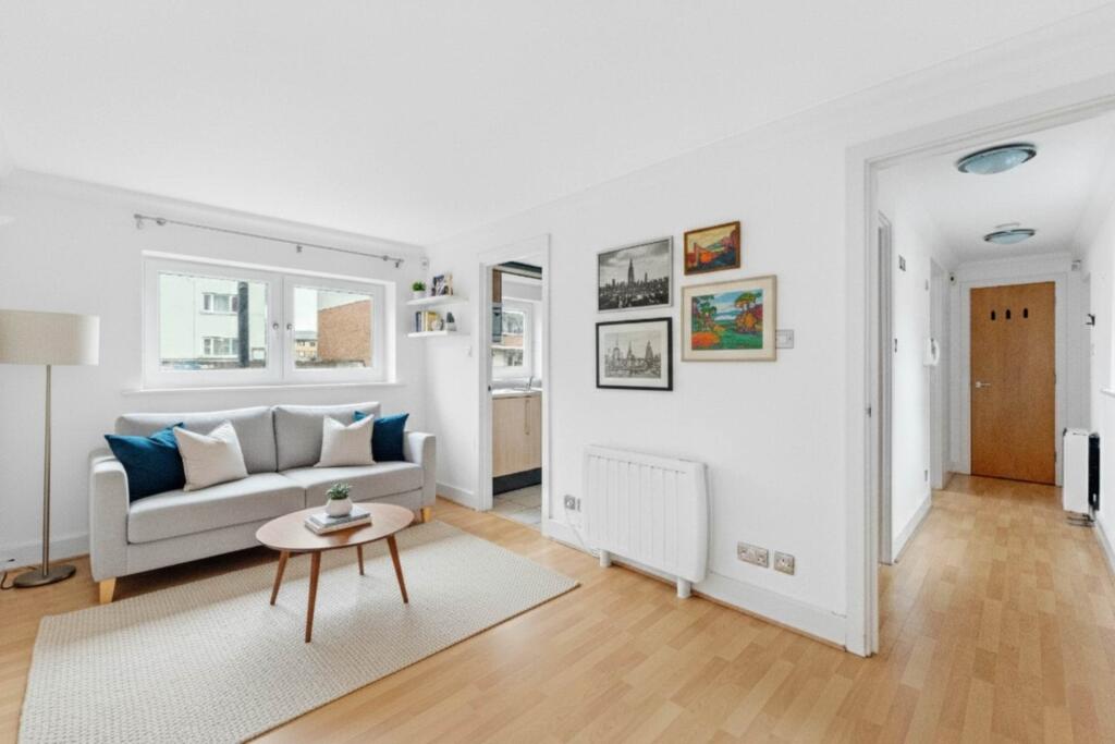 Main image of property: Essex Road, Islington, N1