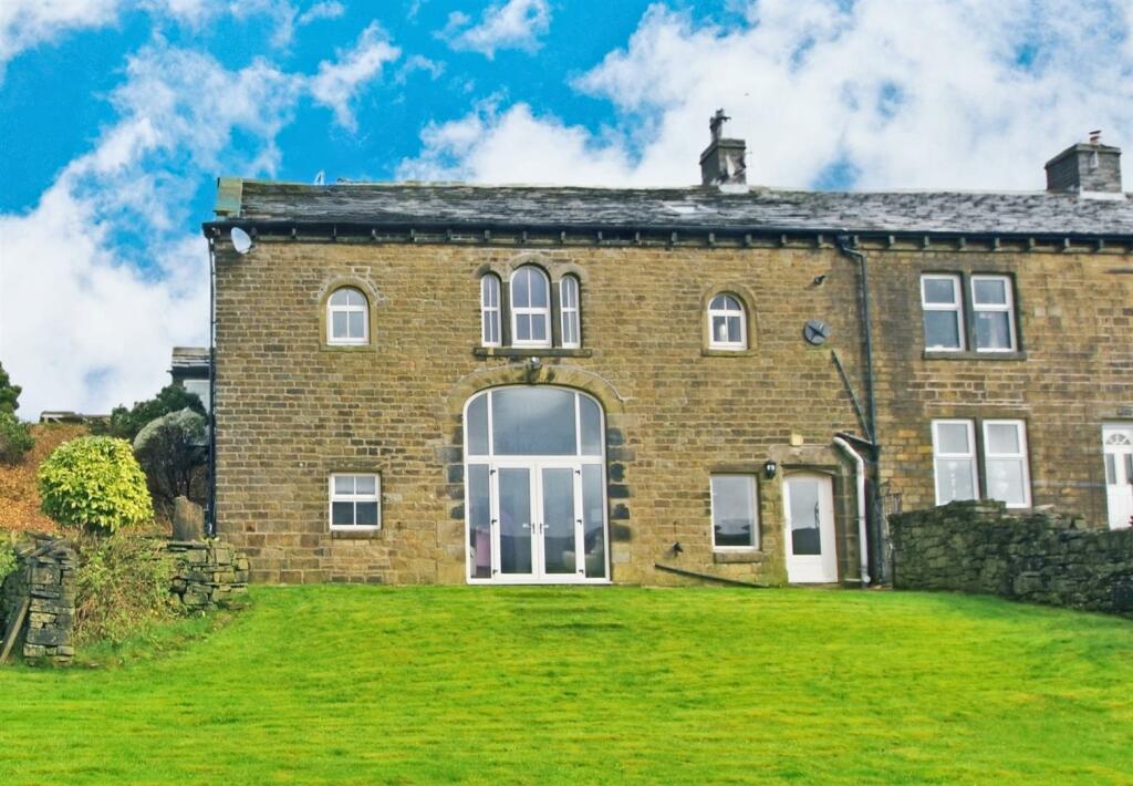 6 bedroom barn conversion for sale in Rochdale Road, Ripponden, HX6
