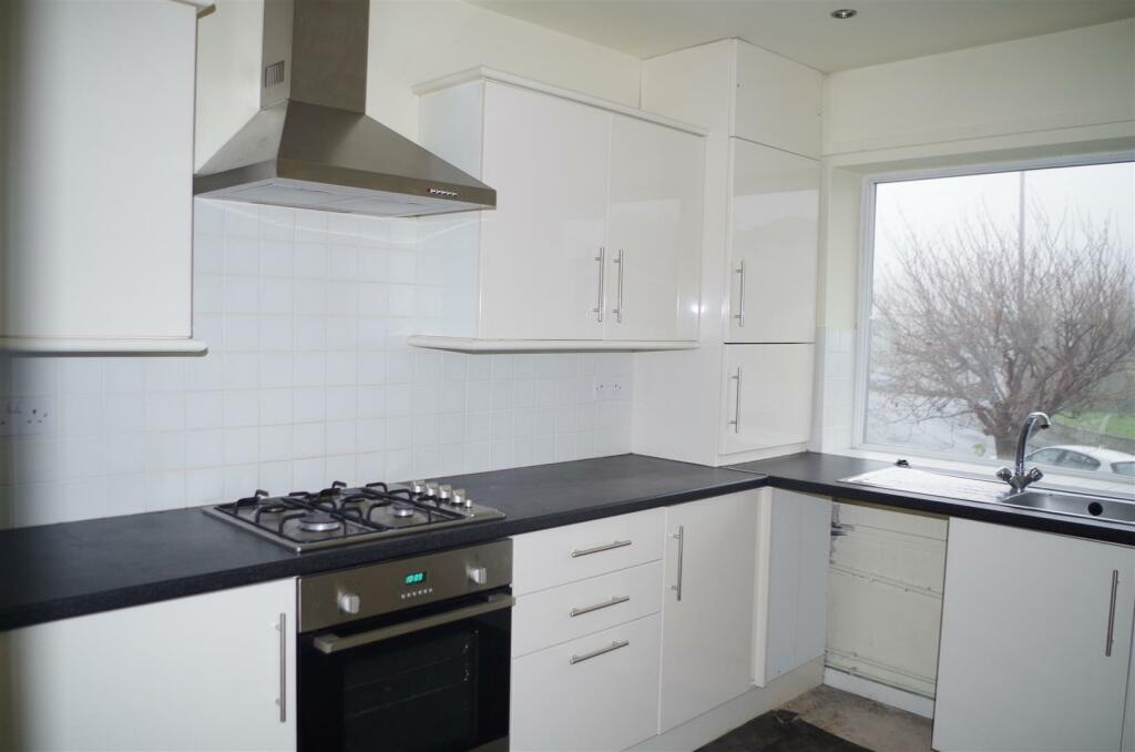 Additional property image - Shay Court, Heaton, BRADFORD