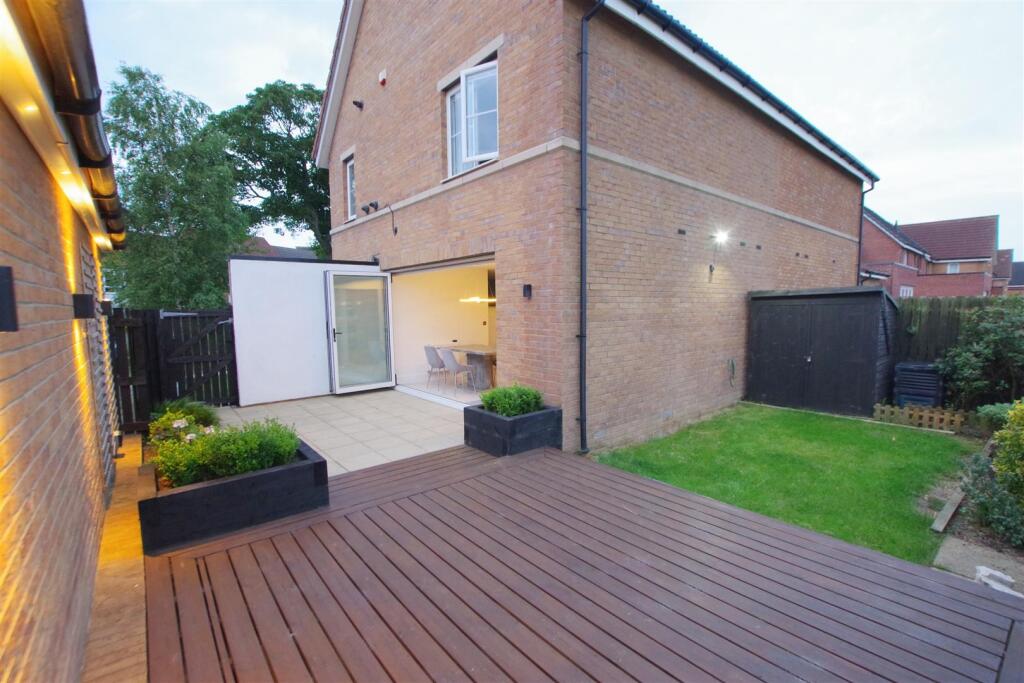 Additional property image - Tailor Close, Scholes, Cleckheaton