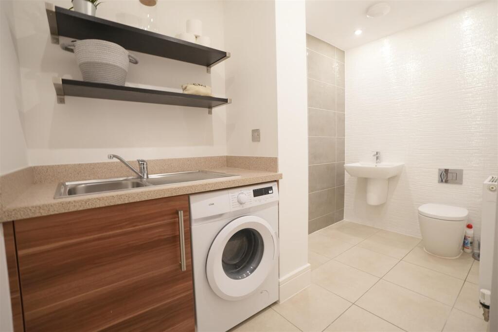 Additional property image - Tailor Close, Scholes, Cleckheaton