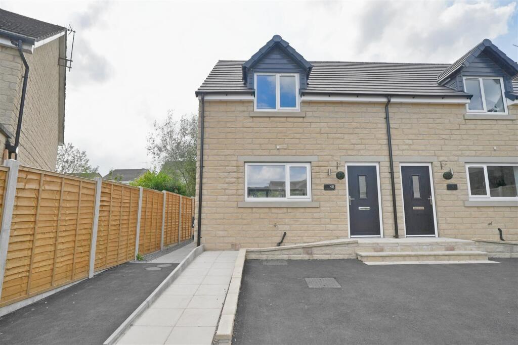Main image of property: Woodsley Fold, Thornton