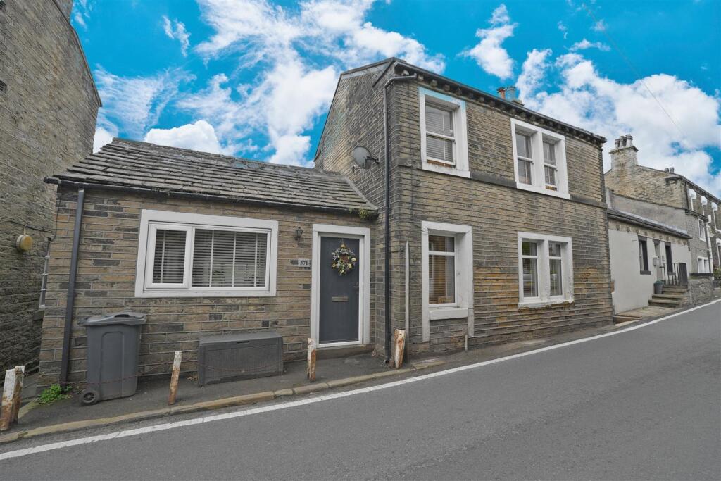 Main image of property: Stainland Road, Stainland, Halifax