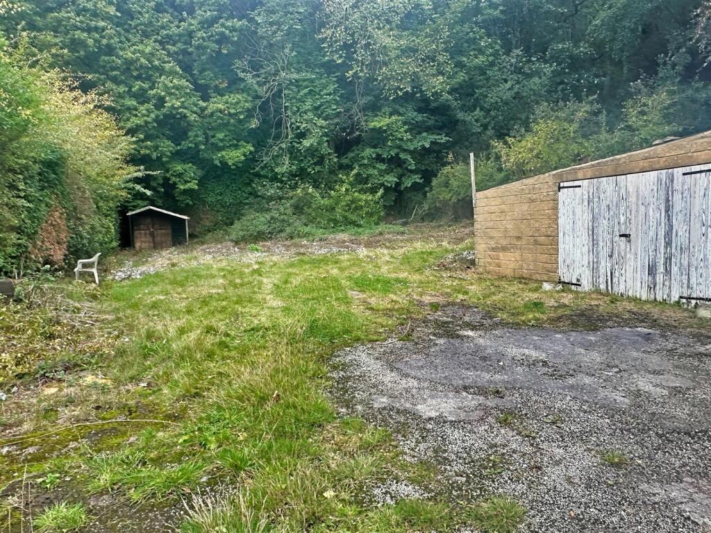 Main image of property: Park Road, Elland