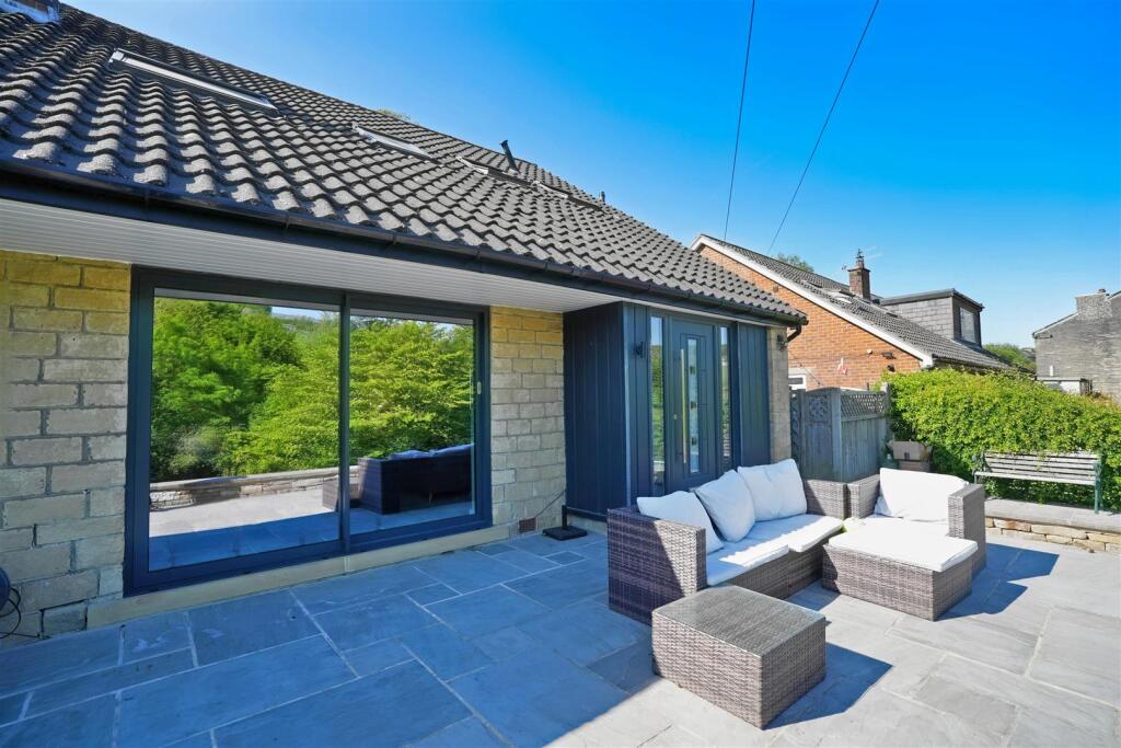 4 bedroom semi-detached house