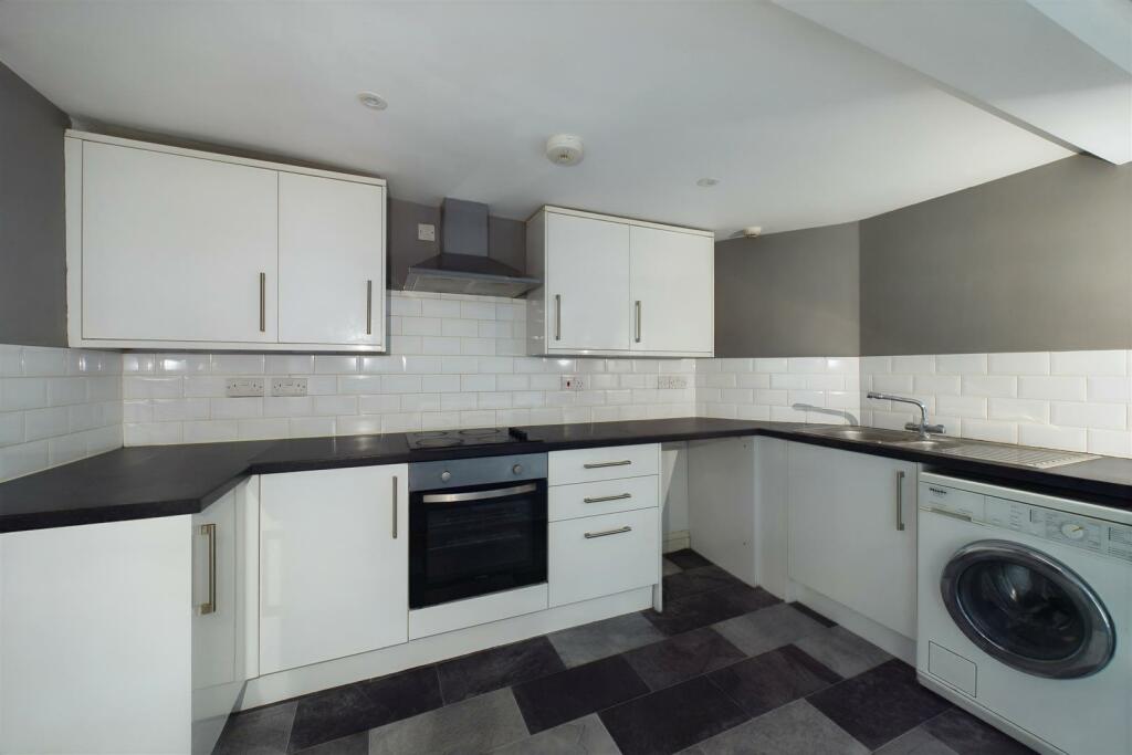 Additional property image - 2 BED FLAT | KNOWLE