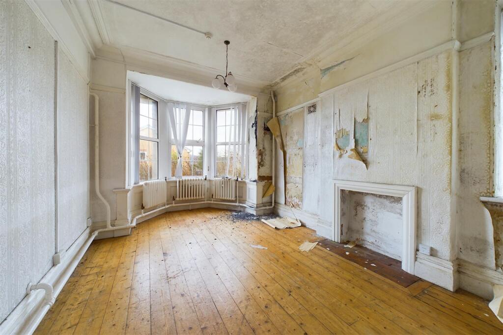 Additional property image - DETACHED | 0.4 ACES | CAERPHILLY