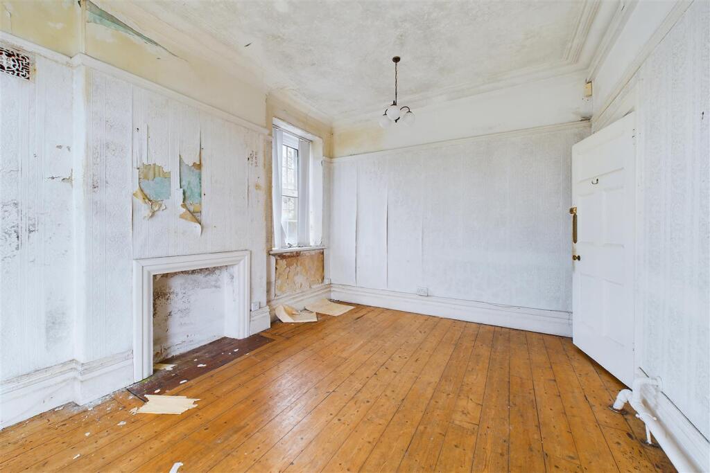 Additional property image - DETACHED | 0.4 ACES | CAERPHILLY