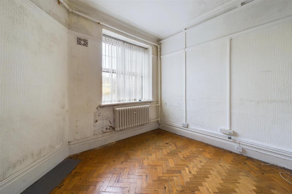 Additional property image - DETACHED | 0.4 ACES | CAERPHILLY