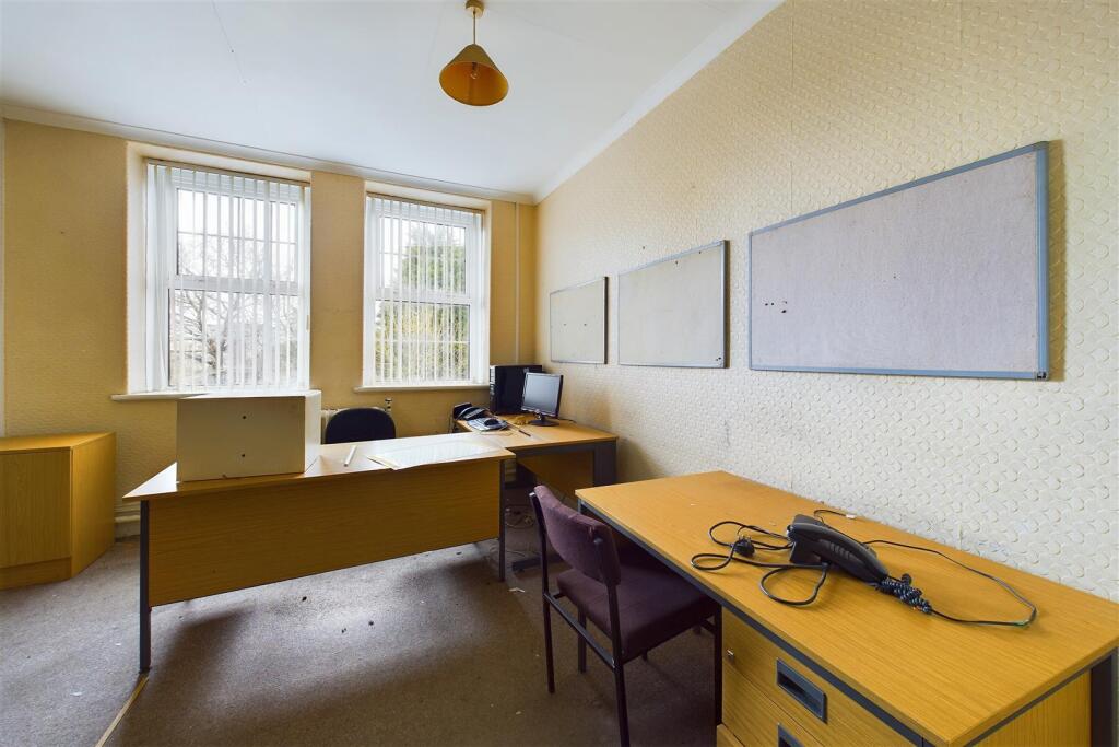 Additional property image - DETACHED | 0.4 ACES | CAERPHILLY