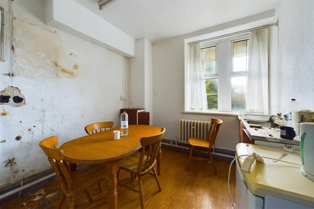 Additional property image - DETACHED | 0.4 ACES | CAERPHILLY